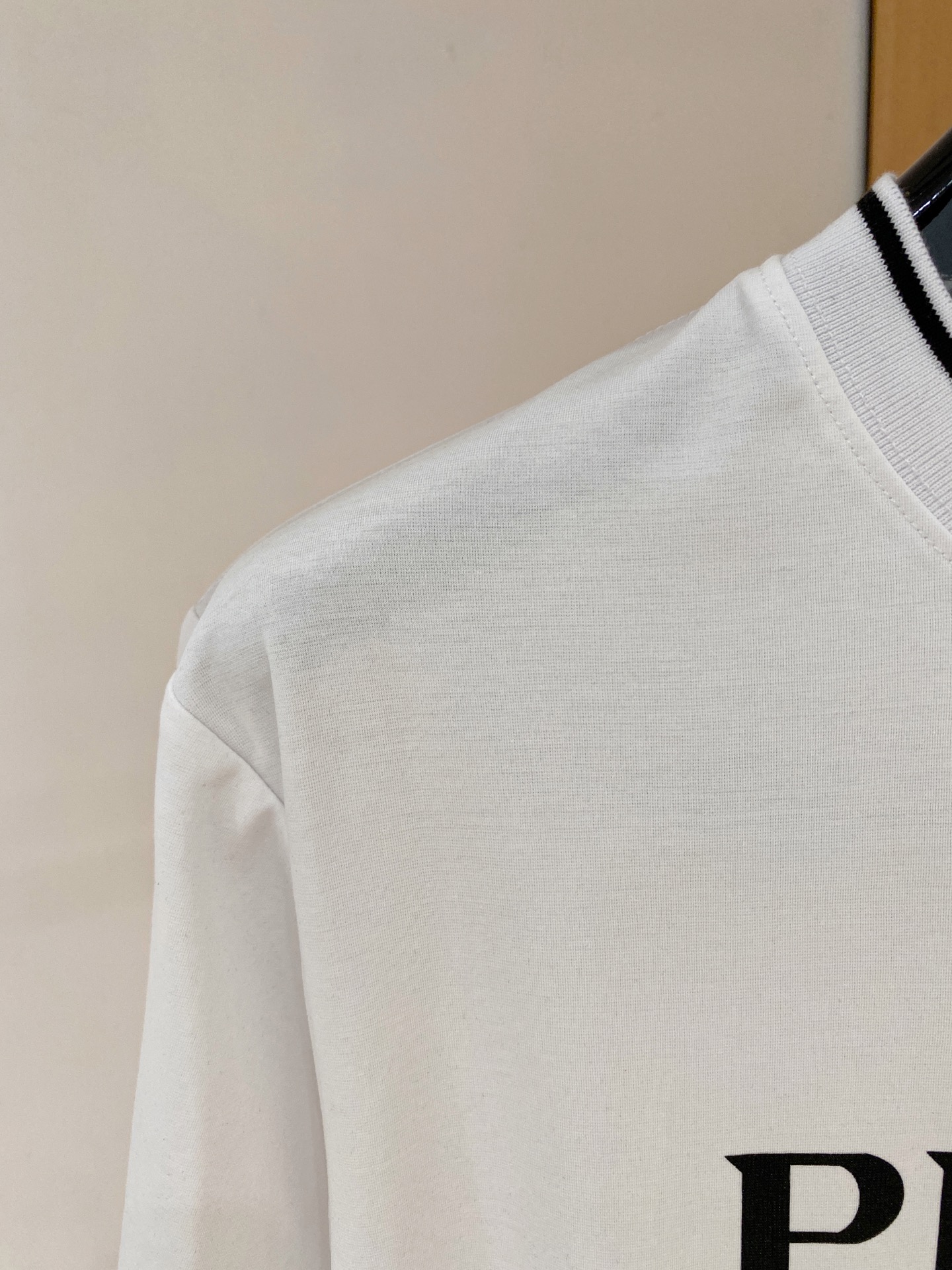 short sleeves